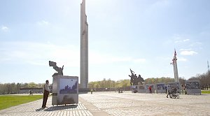 СК проанализирует решение о сносе памятника освободителям Риги