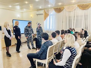В Севастополе полицейские продолжают проводить мероприятия по профилактике наркомании между молодёжи