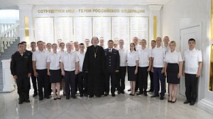 В Севастополе молодые сотрудники органов внутренних дел приняли присягу на верность Российской Федерации и её народу