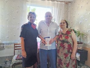 В Севастополе полицейские помогли получить паспорт Российской Федерации пожилому уроженцу Днепропетровской области