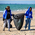 Студенты-волонтёры очистили пляж в районе Прибрежного от мусора