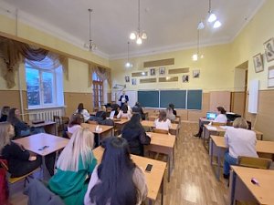 Севастопольские полицейские продолжают повышать юридическую грамотность родителей несовершеннолетних