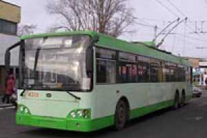 В Севастополе упавшая штанга троллейбуса убила водителя