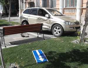 Симферопольский перекресток в центре города снова стал местом аварии