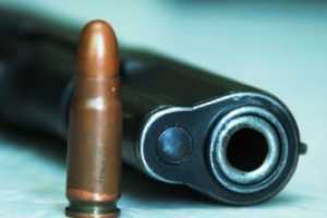 В Севастополе разбойник ограбил таксиста, угрожая ему игрушечным пистолетом