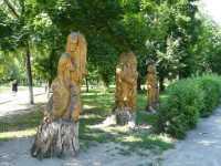 Улицы Феодосии наметили украсить деревянными скульптурами