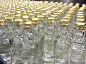 В Симферополе налоговики изъяли крупную партию водки