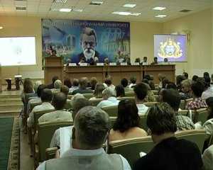 В Крыму проходит международная археологическая и лингвистическая конференция