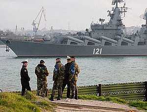 Служащие Черноморского флота обыскали машину севастопольского губернатора