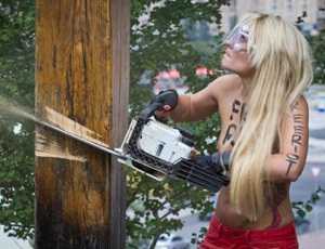 Лидер FEMEN Анна Гуцол побывала на допросе в милиции