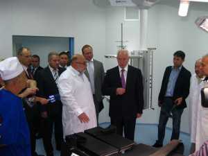 Азаров согласовал выделение 34 млн. на ремонт хирургического корпуса Ливадийской больницы