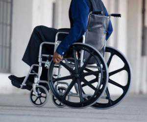 Больше тысячи крымчан получили новые инвалидные коляски