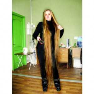 В Украине нашли обладательницу самых длинных волос