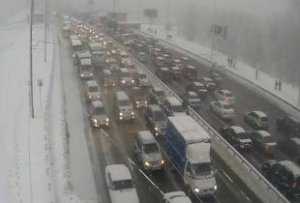 В Киеве в связи со снегопадом объявлена чрезвычайная ситуация