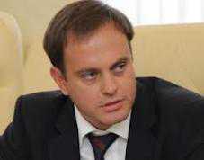Глава Рескоминформа считает неоднозначным конфликт депутата и журналиста