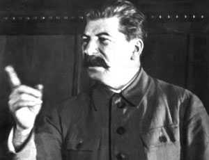 В Столице Крыма меджлисовцы разгромили выставку, посвященную роли Сталина в истории