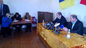 Бахчисарайские пайщики не стали есть Могилева, «натравившего» милицию на агрофирму «Крым»