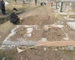 Суд оправдал разрушителя могил на мусульманском кладбище под Симферополем