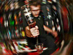 Алкоголизм – профессиональное заболевание барменов