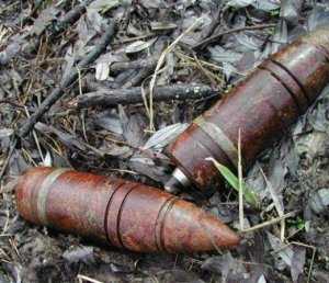 Во дворе дома в Ливадии нашли два снаряда времен войны