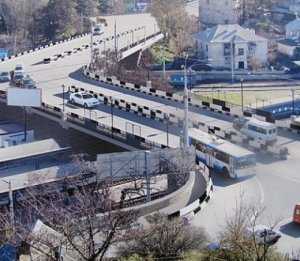 Мост на вокзале в Севастополе пообещали открыть в апреле