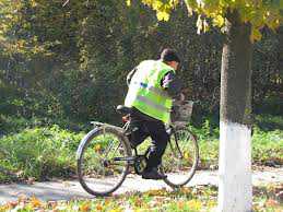 Москаль предложил одевать велосипедистов в светоотражающие жилеты