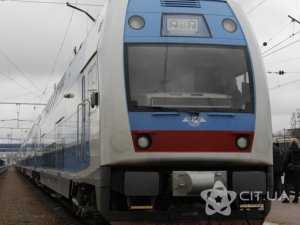К лету «Укрзалізниця» запустит в Крым дневные поезда