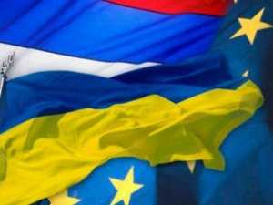 Украинцы больше желают в ЕС, чем в союз с Россией (опрос)