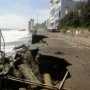 К ремонту разрушенной набережной в Алуште будут привлекать здравницы, пляжи которых повредил шторм