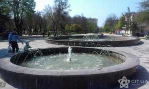 В Столице Крыма заработали фонтаны