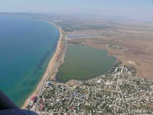 Целебное озеро под Феодосией уничтожается несмотря на решение суда