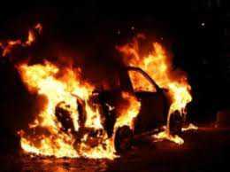 В Ялте сгорели два автомобиля