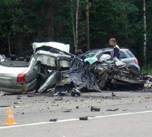 На трассе Столица Крыма-Алушта в столкновении двух машин пострадали пять человек