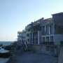 Незаконному застройщику дали месяц на снос трехэтажного дома на пляже в Форосе