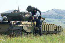В Крыму проводят танковые стрельбы