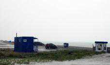 На диком пляже в Евпатории установили туалет