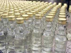 500 литров паленой водки, вина и коньяка изъяли в Крыму