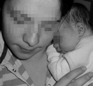Милиция Севастополя отобрала у пьяной матери грудного ребенка