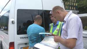 Крымские правоохранители поймали более сотни перевозчиков-нелегалов