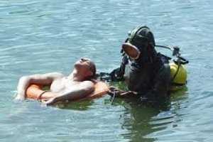 Крымские спасатели работают, тем не менее на воде продолжают гибнуть люди