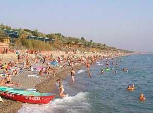 Несмотря на неготовность к курортному сезону, на семи пляжах Николаевки ведётся коммерческая деятельность