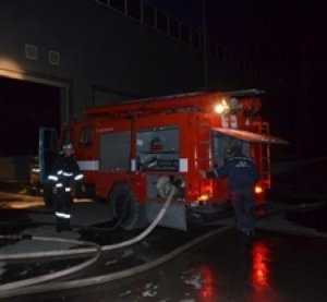В Севастополе сгорела крыша завода