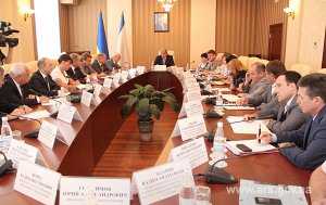 С 27 по 30 августа на телефонную линию Совета министров Крыма поступило 204 обращения