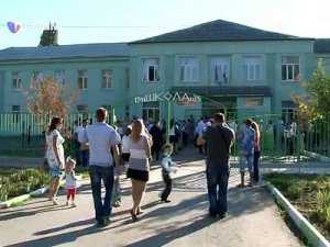 С Днем знаний всех школьников полуострова поздравили представители крымских властей
