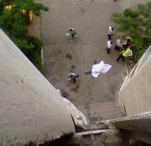 В Бахчисарае самоубийца бросился с пятого этажа