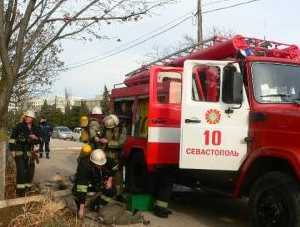 При пожаре в севастопольском общежитии погибло два человека