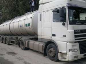 Фуру с тысячами литров «левого» спирта перехватили в Крыму