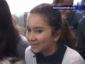 Ученики из разных районов Крыма съехались на слет в Бахчисарайский район