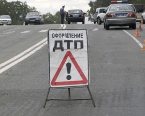 В Столице Крыма иномарка влетела в автобус: погибла пассажирка