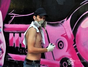 Милиция Ялты бессильна перед граффитчиками